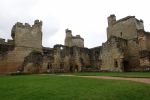 PICTURES/Bodiam Castle/t_Courtyard8.JPG